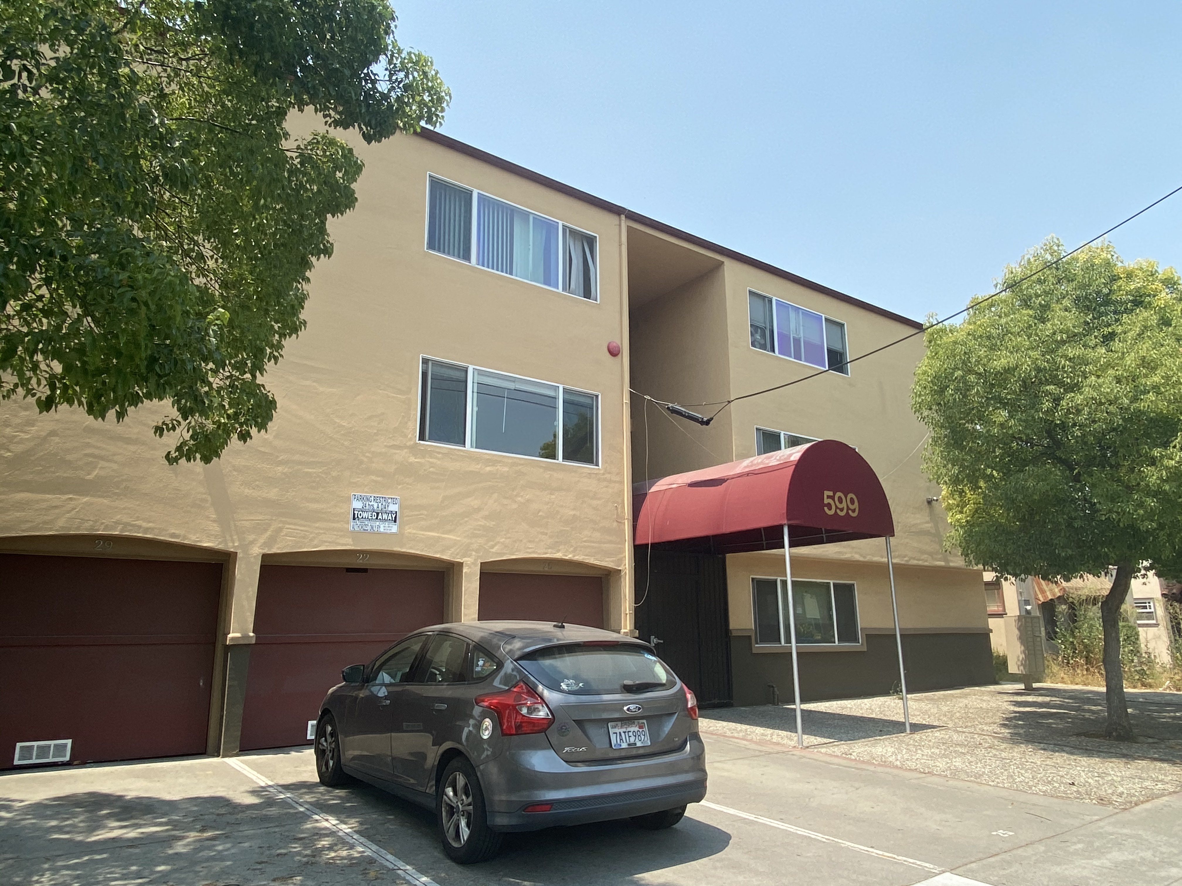 Photos and Video of El Sol Apartments in San Jose, CA